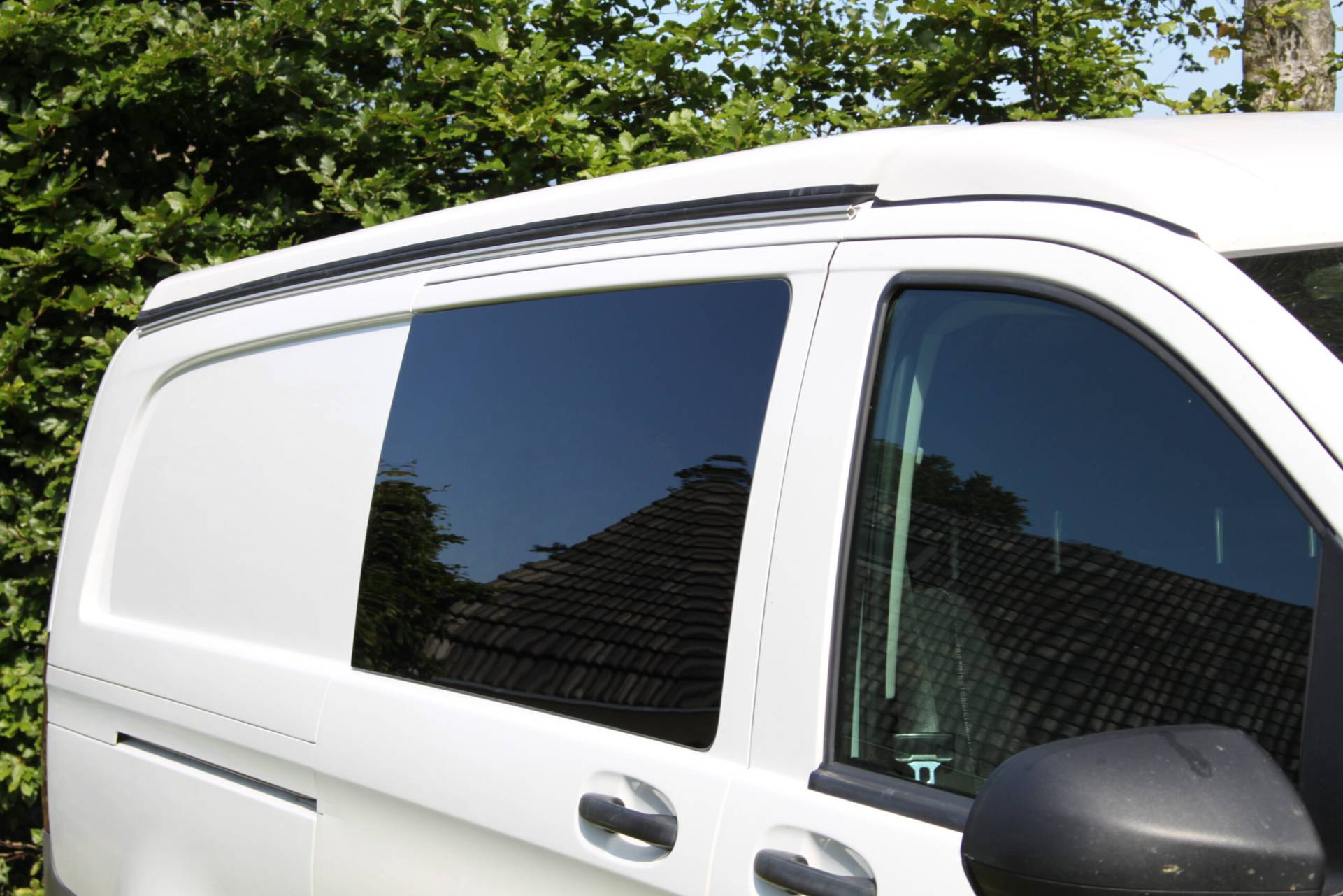 Volkswagen Transporter T5 Carbest RV VAN Window